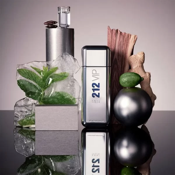 Perfume Masculino 212 Vip Men Carolina Herrera Eau de Toilette 100ml - Image 5